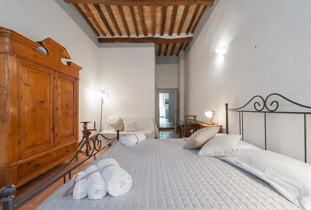 Palazzo Del Borgo Guest House Chianni 0*,  Italy