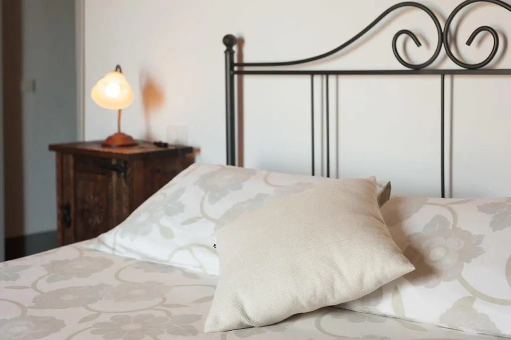 Palazzo Del Borgo Guest House Chianni Italy